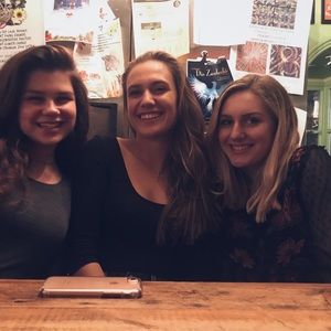 Meet your Posher, Carina